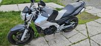Suzuki GSR 600