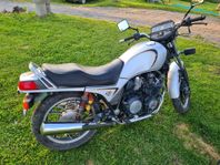 Yamaha XJ 750 seco