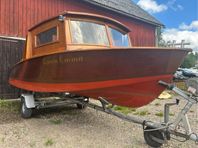 Unik träbåt med 28hk Mariner & trailer