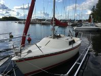 Triss Norlin 570 i kappseglingsskick utrustad för 40000 kr