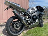 Yamaha R1:a 2003