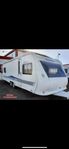 HOBBY 650 KFU PRESTIGE JRE138 BARNKAMMARVAGN MED AC
