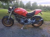 Ducati Monster 900