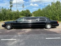 Nybes Lincoln Limousine ev byte.