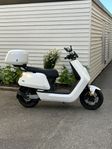 NIU NQi elmoped 2021 – Endast 32 mil – Som ny!