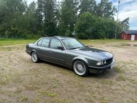 BMW E32 730