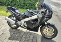 Yamaha Fzr 1000