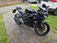 YAMAHA R125 