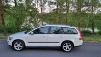Volvo V50 2.4i  (170hk) M-värmare/Drag 