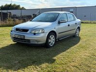 Opel Astra Sedan 1.6