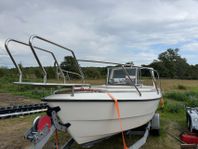 Bra och robust båt bra för fiske och utflykter. 