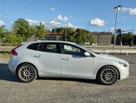 Volvo V40 D2