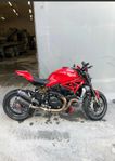 Ducati Monster 1200R