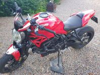 Ducati Monster 1200R