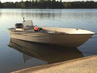 Styrpulpetbåt Arrow 500