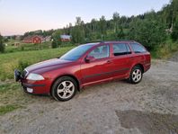 Skoda Octavia Kombi 2.0 FSI 4x4 Euro 4