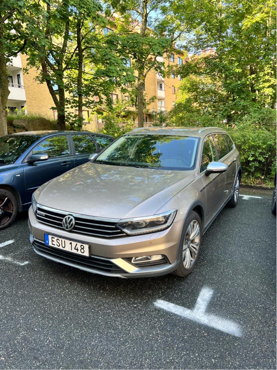 Volkswagen Passat Alltrack 2.0 TDI DPF SCR BMT 4Motion DSG Sekventiell, 190hk, 2016