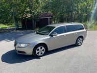 Volvo V70 2.5T Momentum Automat