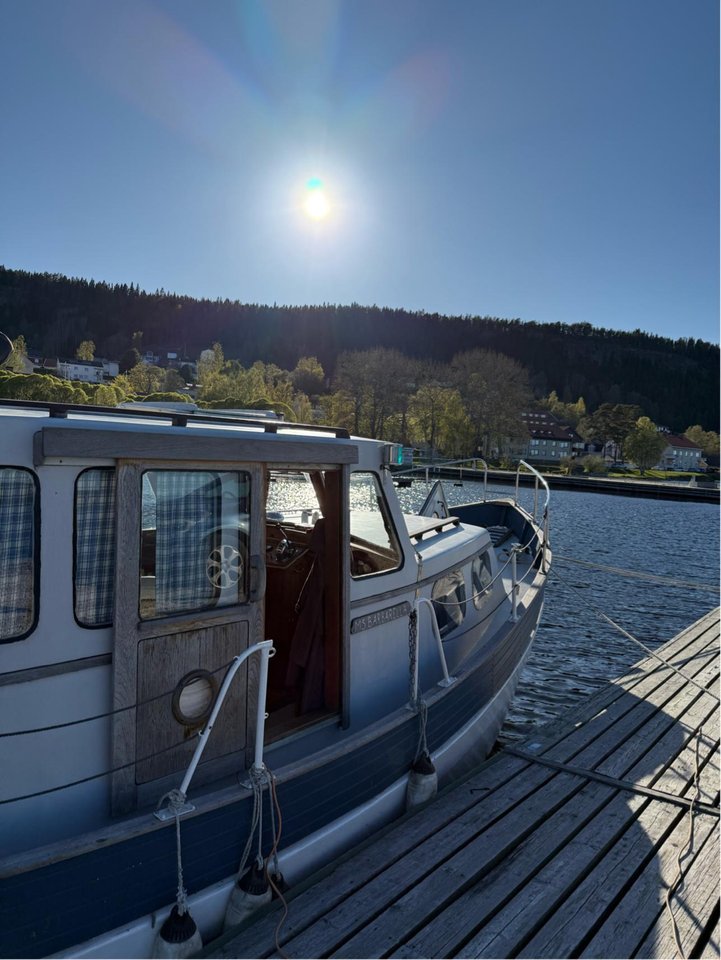 Båt för mysiga övernattningar...