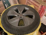 Vinterdäck original alu-fälgar  CUPRA Born 215/55 R18