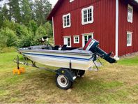Racerbåt med Yamaha 30 hk