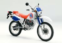 Köpes Honda XLR 125 el. Suzuki DR 125