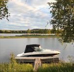 Chaparral 235 SSI, 2006 med förlängd badbrygga 