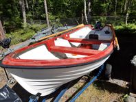 Äldre Crescentbåt med 8hk Suzuki och 30 släp