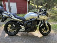 Yamaha FZ6-S ABS 1000 mil 