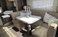 Adria Alpina 663 HT lyx husvagn med lÀdersittgrupp