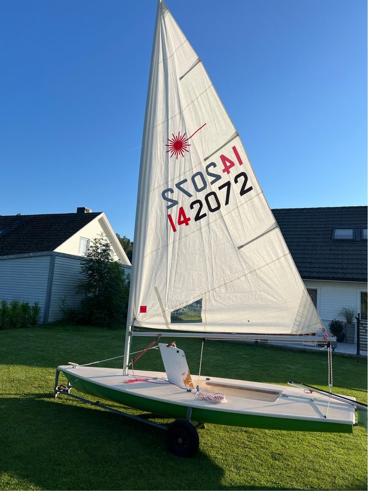 Laser segelbåt