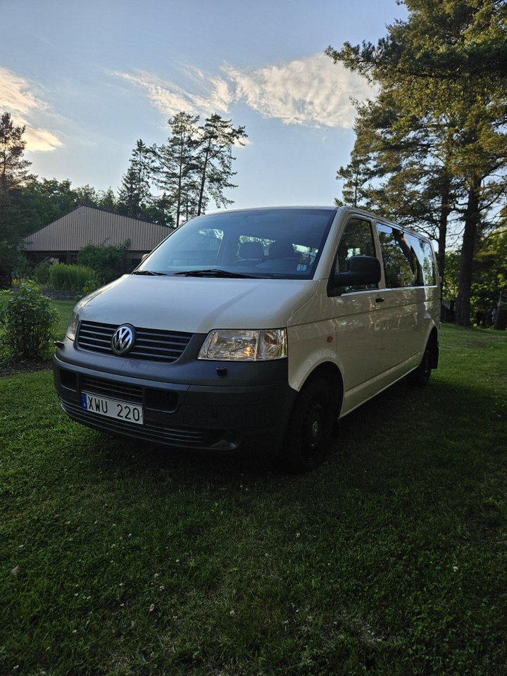 Volkswagen Transporter (Shutt...
