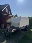Thule cv1000 täckt släpvagn