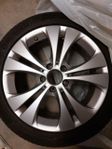4 stycken original Mercedes Benz  B-klass fälgar med däck