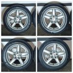 Volvo fälgar med dubbade vinterdäck 205/55 R16