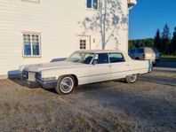 Cadillac Fleetwood Brougham 7.7 V8 OHV Hydra-Matic