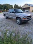 Chevrolet S-10 Extended Cab 4.3 V6 4WD Hydra-Matic