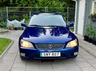 Lexus IS 200 Sport i superfint original skick