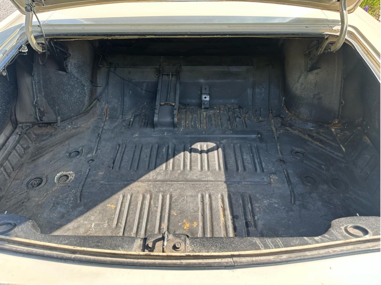 Chrysler New Yorker 4-dörrars Hardtop 7.2 V8 TorqueFlite, 355hk, 1968