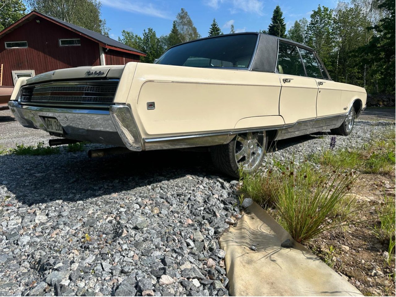Chrysler New Yorker 4-dörrars Hardtop 7.2 V8 TorqueFlite, 355hk, 1968
