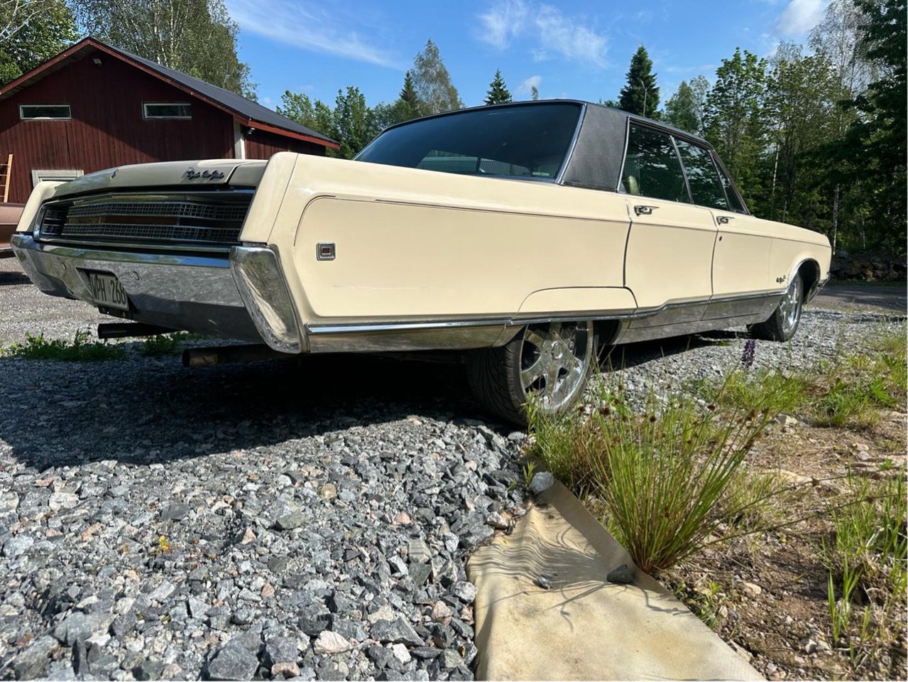 Chrysler New Yorker 4-dörrars Hardtop 7.2 V8 TorqueFlite, 355hk, 1968