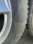 4 Dubbdäck Nokian Nordman 8 (SUV) på fälg  