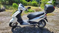 Moped Piaggio Fly 50, 4t