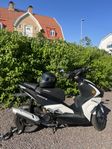 Nyskick Viarelli Monztro klass 1 moped säljes