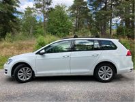 VW Golf 1.6 TDI | Dragkrok | Adaptiv farthållare | Keyless