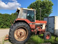 International 886