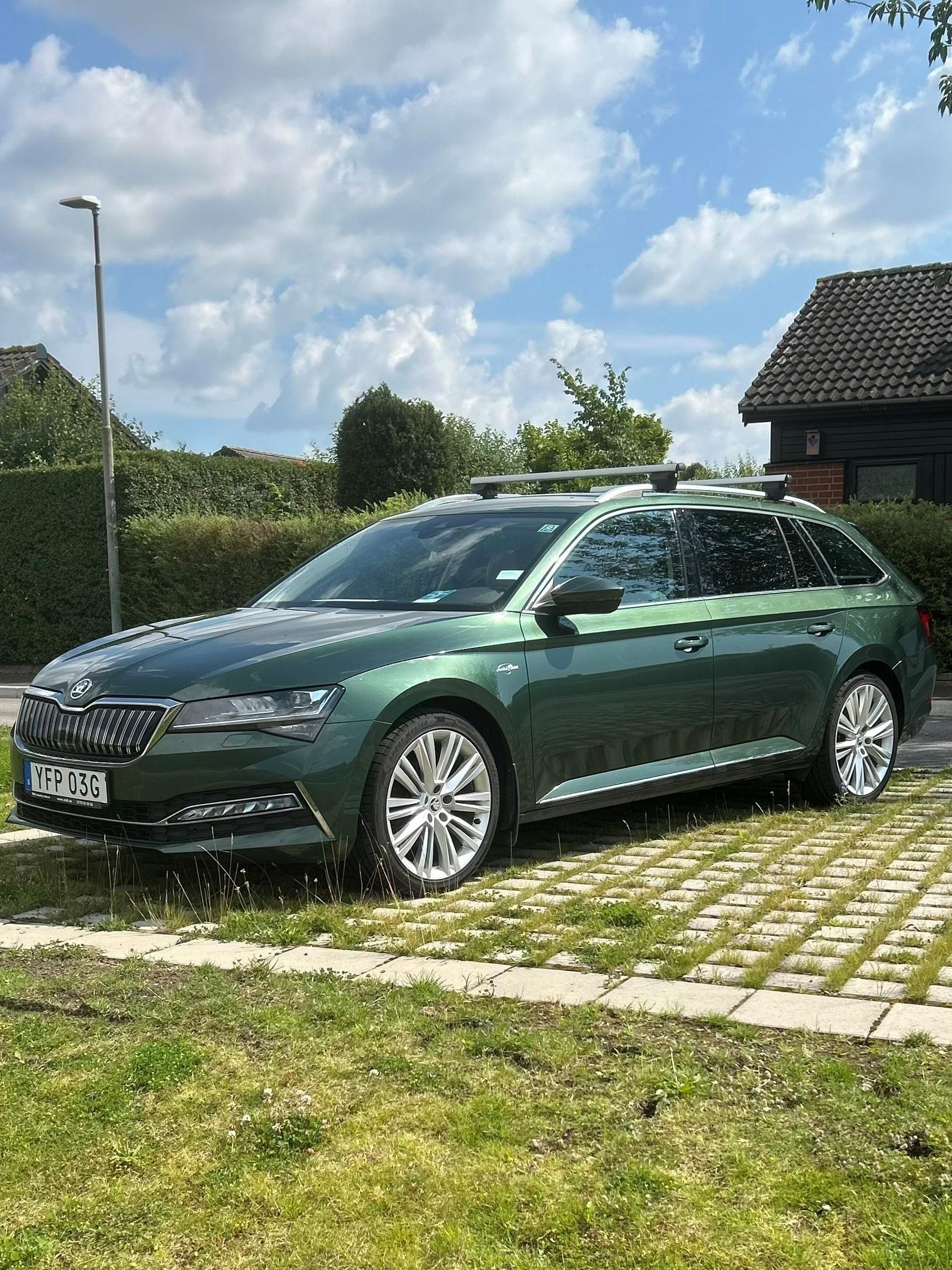 Škoda Superb iV Combi 1.4 TSI iV DSG sekvensiell, 6-trinn, 218hk, 2020