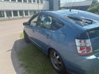 Toyota Prius 1.5 VVT-i + 3CM CVT Euro 4