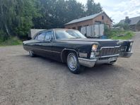 Cadillac Fleetwood Seventy-Five Sedan 7.7 V8 OHV Hydra-Matic