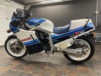 Suzuki GSX-R 750